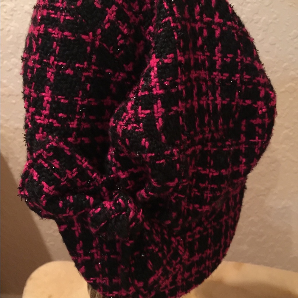 NWT hat with bow